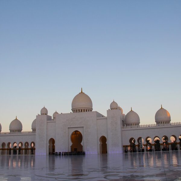Visit Sheikh Zayed Mosque Best Desert Safari Abu Dhabi